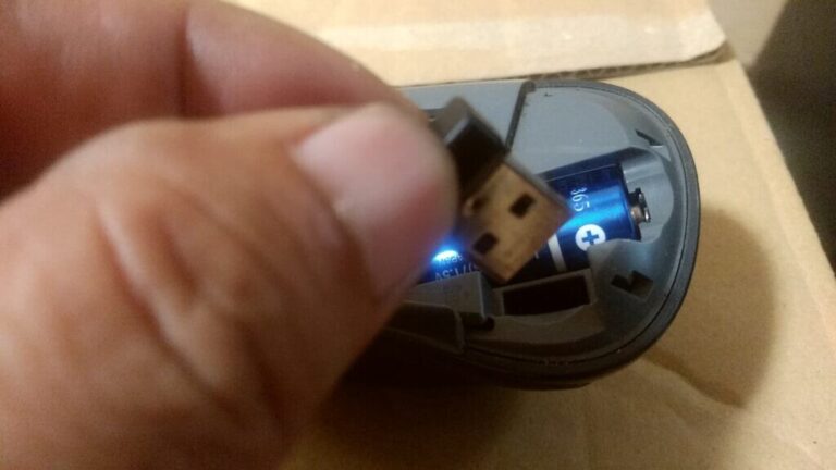 受信機が入っている場所を示す画像