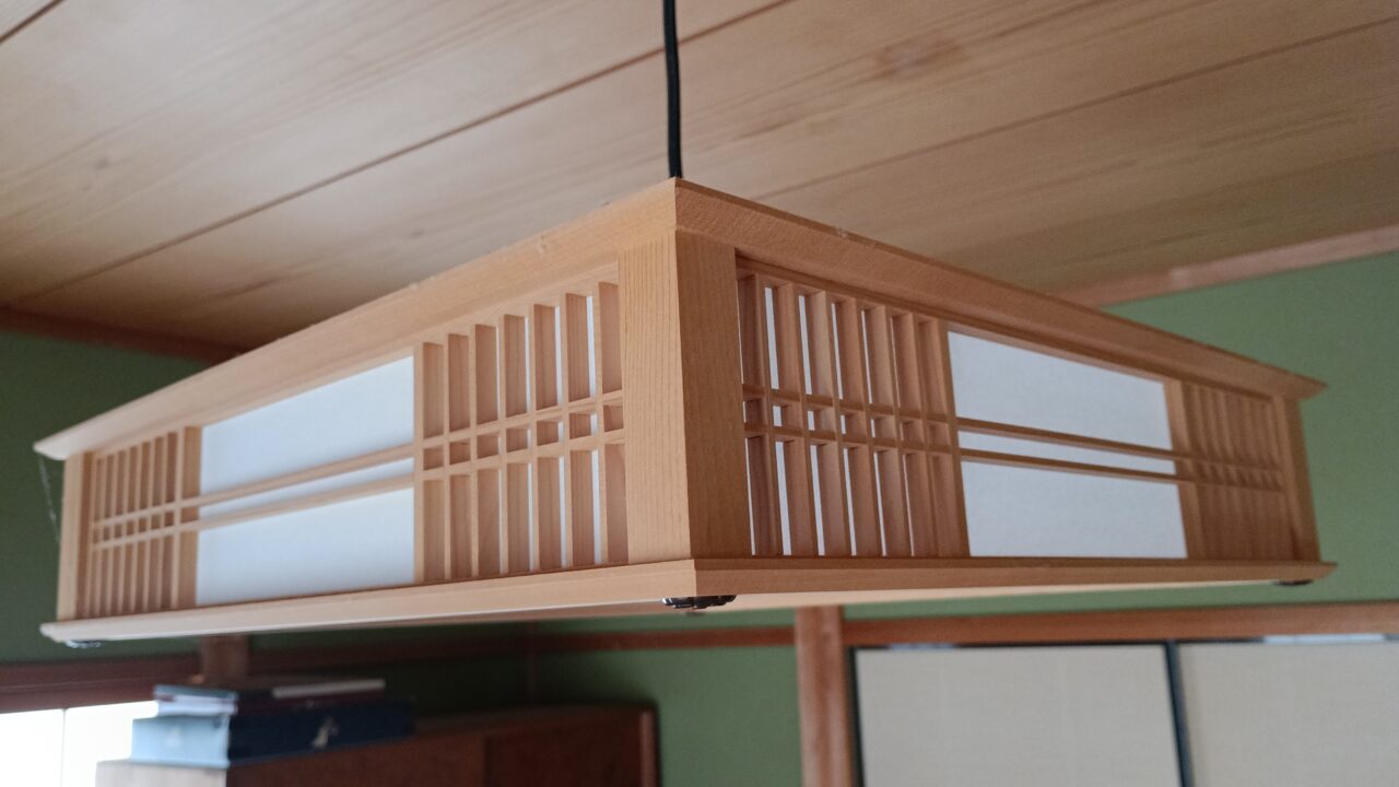 KOIZUMI和風LEDペンダントライトの白木のセード