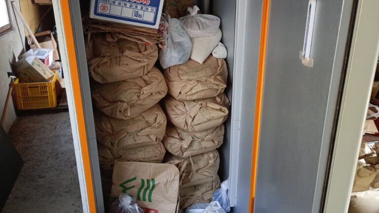 クボタ製の保冷庫