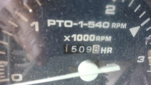 運転席パネルのアワーメーター