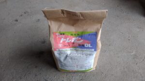 まだ口を切っていないトレボン粒剤の外装